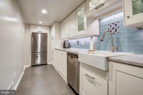 1200 E Capitol St NE #1, Washington, DC 20002 photo 9