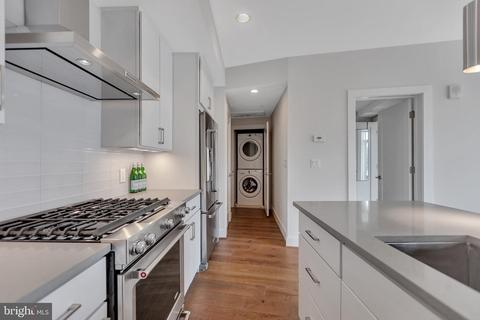 2337 Champlain St NW #PH406, Washington, DC 20009 photo 13