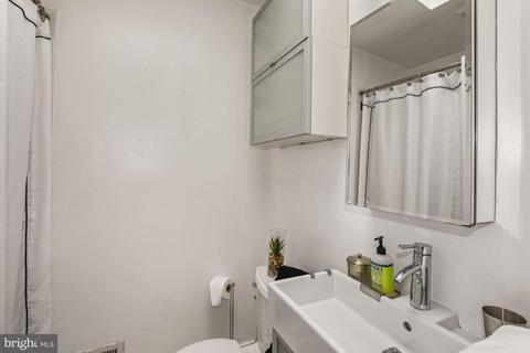 1674 Kramer St NE, Washington, DC 20002 photo 20