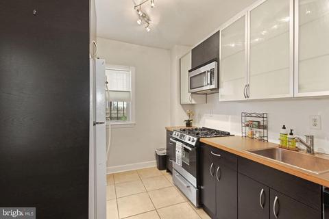 1674 Kramer St NE, Washington, DC 20002 photo 9