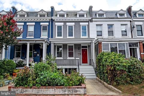 718 15th St SE, Washington, DC 20003 photo 1