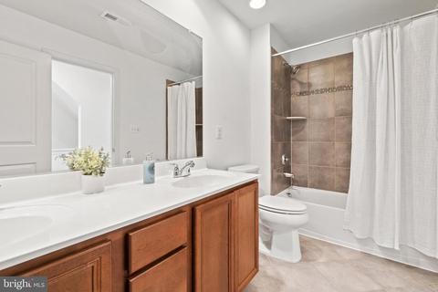 349 L St SE, Washington, DC 20003 photo 23