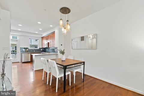 349 L St SE, Washington, DC 20003 photo 7