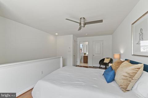 349 L St SE, Washington, DC 20003 photo 15