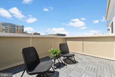 349 L St SE, Washington, DC 20003 photo 25