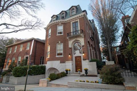 2303 Bancroft Pl NW, Washington, DC 20008 photo 1