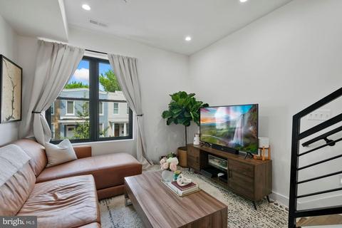 1663 Gales St NE #2, Washington, DC 20002 photo 5
