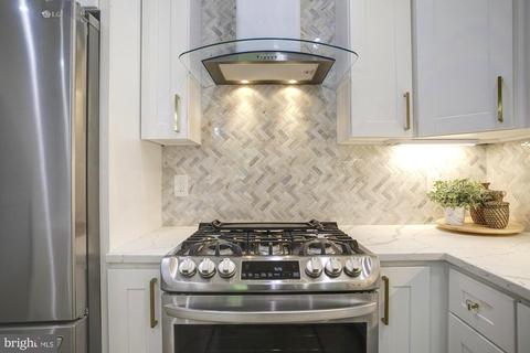 802 L St NE #1, Washington, DC 20002 photo 6