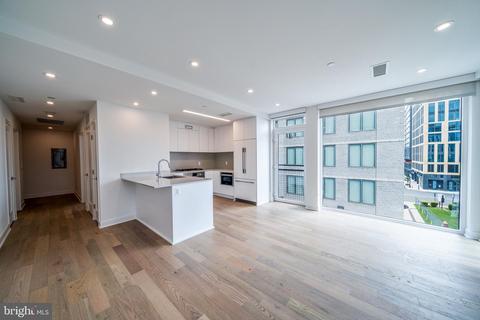 37 L St SE #507, Washington, DC 20003 photo 5