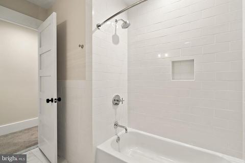 1330 K St SE #1, Washington, DC 20003 photo 28