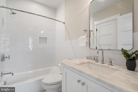 1330 K St SE #2, Washington, DC 20003 photo 22