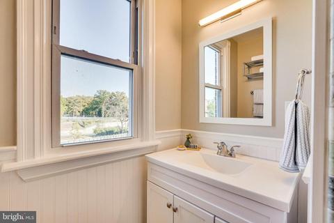 153 V St NE, Washington, DC 20002 photo 40