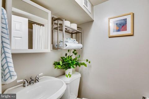 153 V St NE, Washington, DC 20002 photo 50