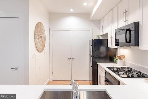 2363 Champlain St NW #A, Washington, DC 20009 photo 7