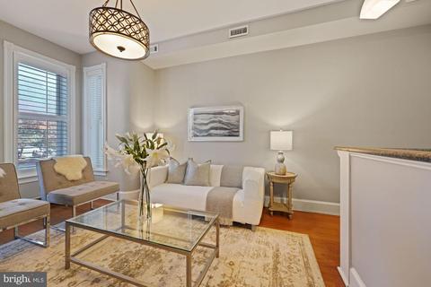313 6th St SE #2, Washington, DC 20003 photo 4