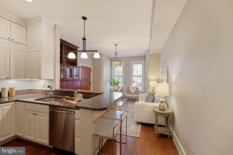 313 6th St SE #2, Washington, DC 20003 photo 8