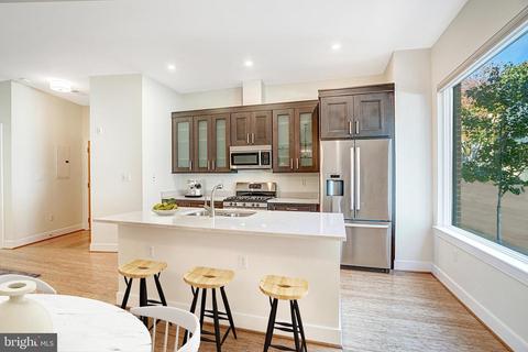2360 Champlain St NW #1-2, Washington, DC 20009 photo 7