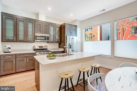 2360 Champlain St NW #1-2, Washington, DC 20009 photo 9