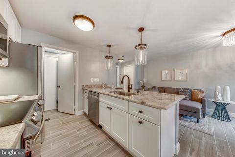 707 NE 8th St NE, Washington, DC 20002 photo 29