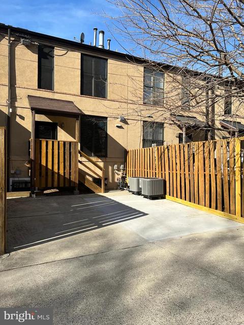 707 NE 8th St NE, Washington, DC 20002 photo 41