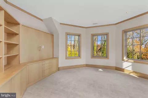 2425 Foxhall Rd NW, Washington, DC 20007 photo 39