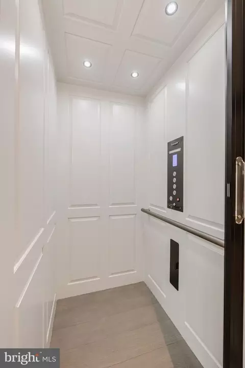 2425 Foxhall Rd NW, Washington, DC 20007 photo 17