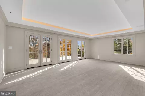 2425 Foxhall Rd NW, Washington, DC 20007 photo 25