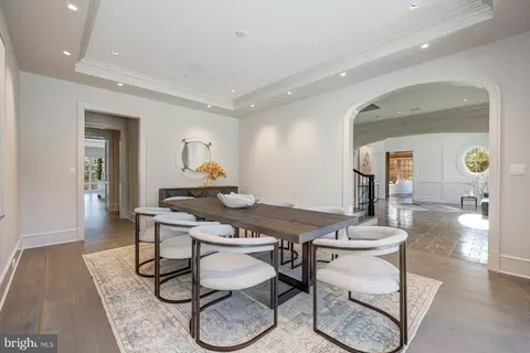 2425 Foxhall Rd NW, Washington, DC 20007 photo 10