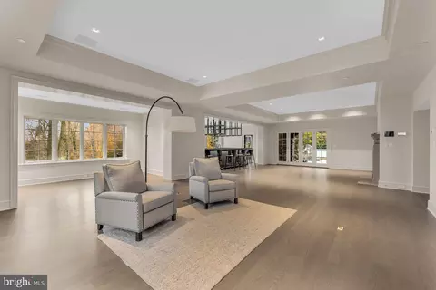 2425 Foxhall Rd NW, Washington, DC 20007 photo 51