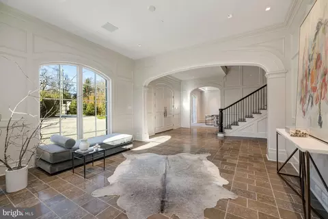 2425 Foxhall Rd NW, Washington, DC 20007 photo 6