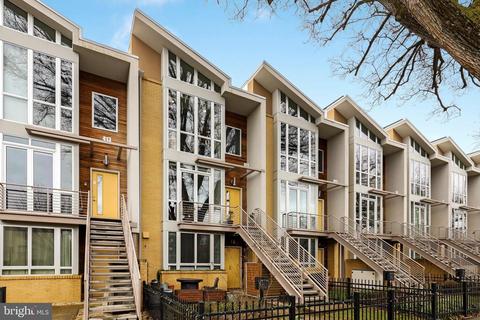411 17th St NE #A, Washington, DC 20002 photo 1