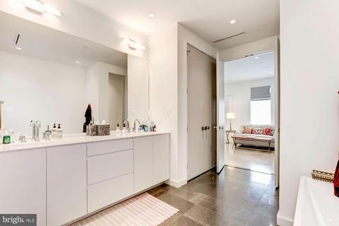 1026 8th St NE #B, Washington, DC 20002 photo 22