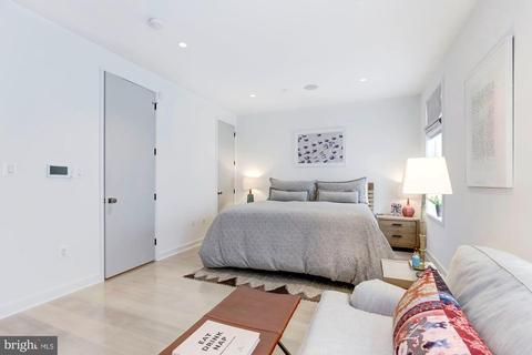 1026 8th St NE #B, Washington, DC 20002 photo 19