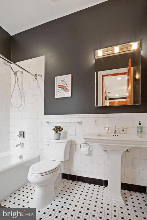 330 14th Pl NE #3, Washington, DC 20002 photo 18