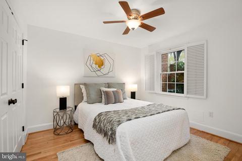 3209 Sutton Pl NW #D, Washington, DC 20016 photo 9
