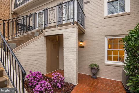 3209 Sutton Pl NW #D, Washington, DC 20016 photo 3