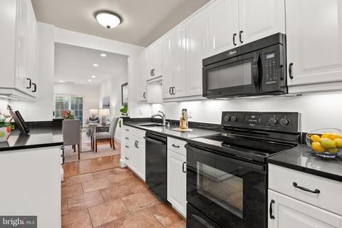 3209 Sutton Pl NW #D, Washington, DC 20016 photo 24