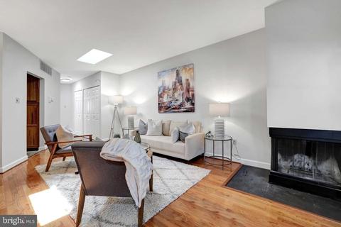 615 3rd St NE #7, Washington, DC 20002 photo 2