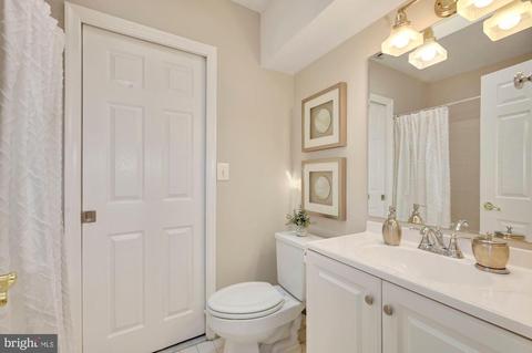 1308 12th St NW #D, Washington, DC 20005 photo 12