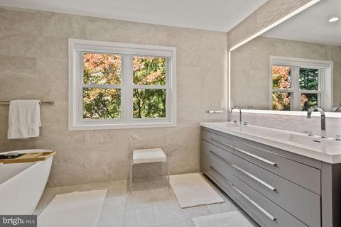 2247 47th St NW, Washington, DC 20007 photo 27