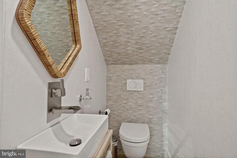2247 47th St NW, Washington, DC 20007 photo 18