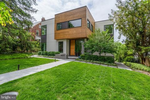 4834 W Street NW, Washington, DC 20007 photo 1