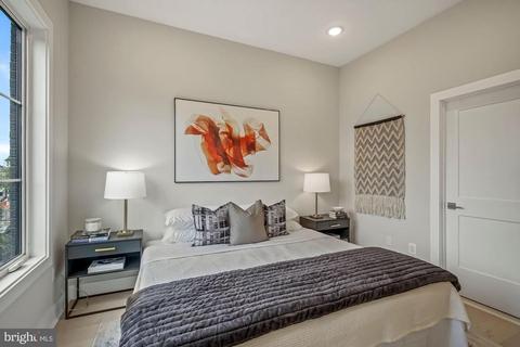 217 20th St NE #4, Washington, DC 20002 photo 17