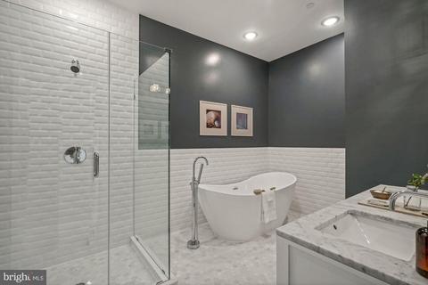 217 20th St NE #4, Washington, DC 20002 photo 23
