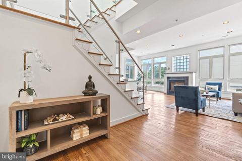 2363 Champlain St NW #29, Washington, DC 20009 photo 2