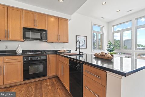 2363 Champlain St NW #29, Washington, DC 20009 photo 11