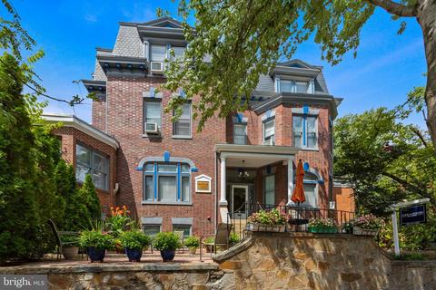 2850 27th St NW, Washington, DC 20008