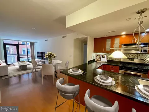 912 F St NW #101, Washington, DC 20004