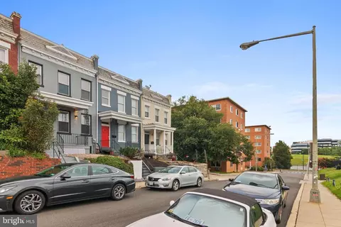 533 Gresham Pl NW, Washington, DC 20001 photo 9