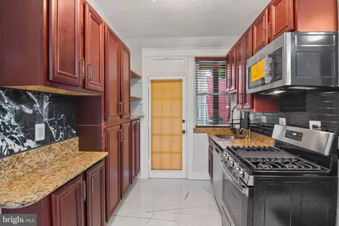 533 Gresham Pl NW, Washington, DC 20001 photo 13